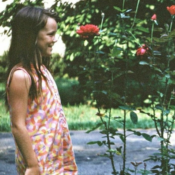 Meet your Posher, Sue - Picture 1 of 1